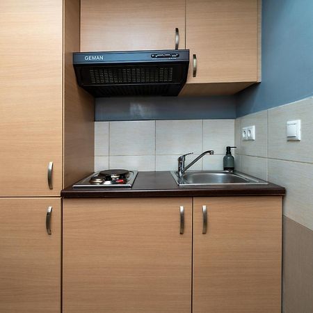 Ideally Located Apartment In Central Athén Kültér fotó