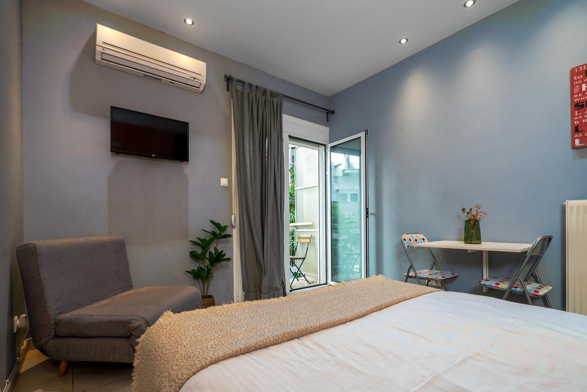 Ideally Located Apartment In Central Athén Kültér fotó